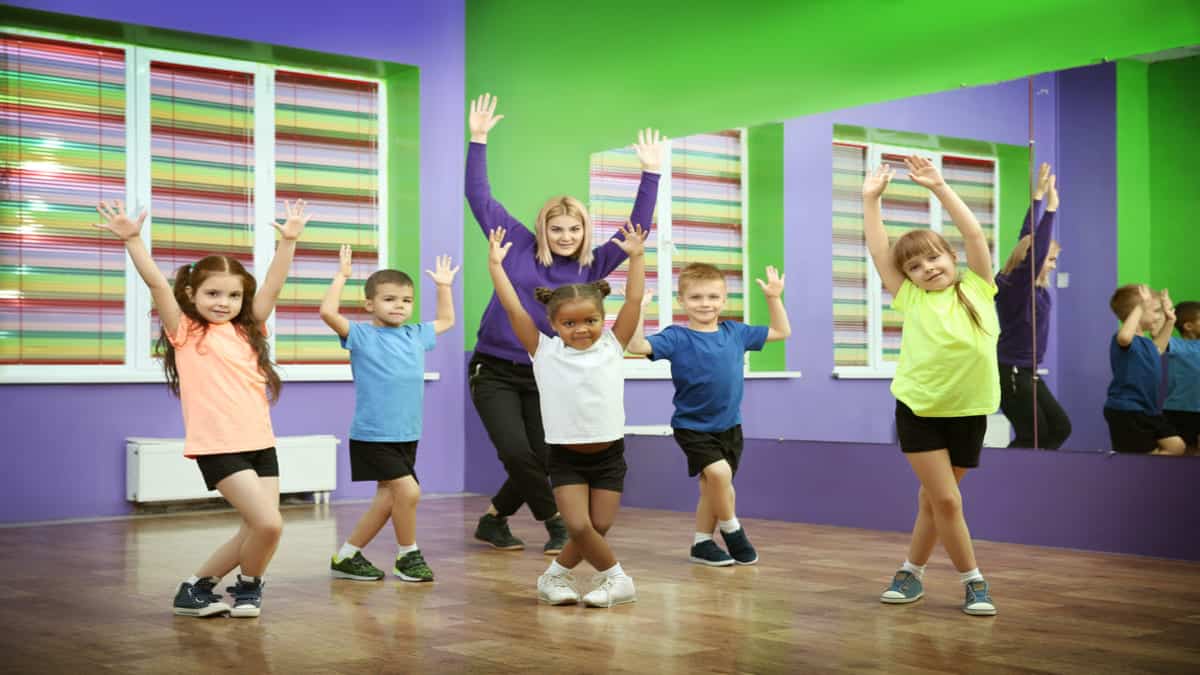 kids-dancing-with-teachers.